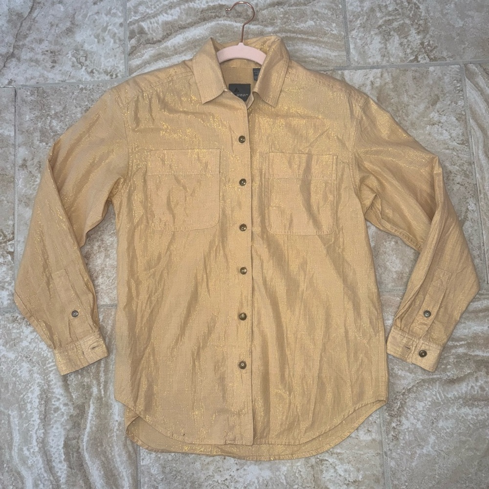Lizwear Gold Button-Up Blouse‎ Size Petite